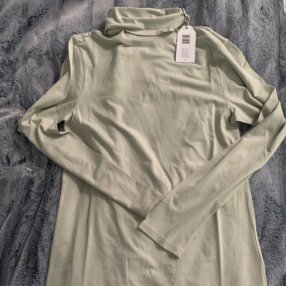 NWT XS Universal Standard Jersey Lightweight Turtleneck - Picture 2 of 2